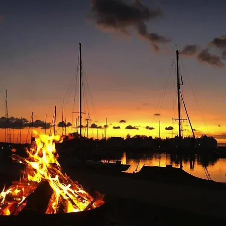 Ferienhaus Am Yachthafen In Peenemünde