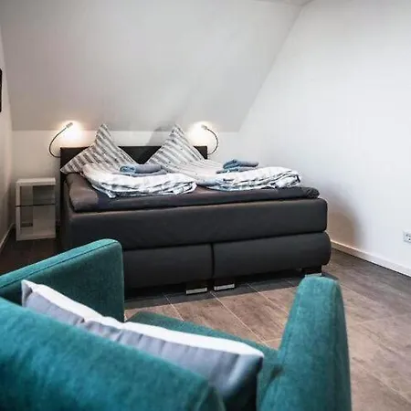 Ferienhaus Am Yachthafen In *